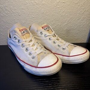 Converse Chuck Taylor All Star White Low Top Sneaker Unisex Size Mens 7 Womens 9